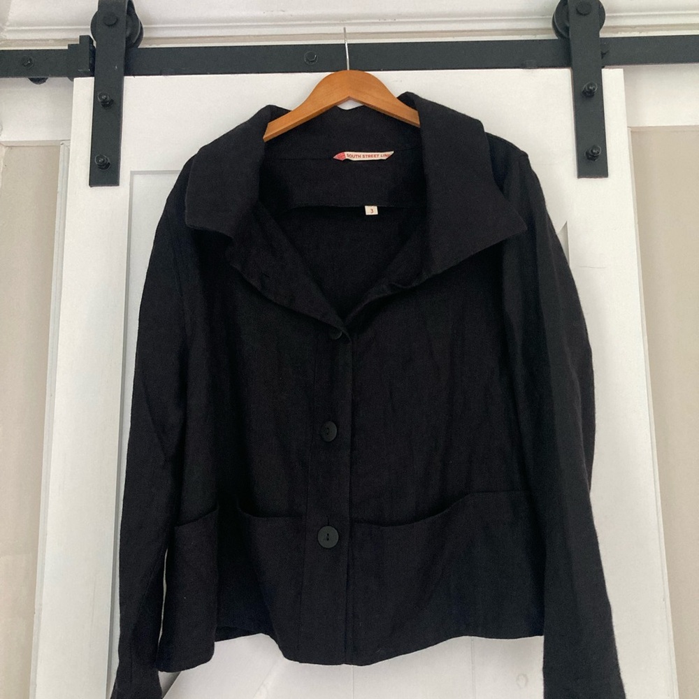 Black Structured Blazer with Wide Collar
